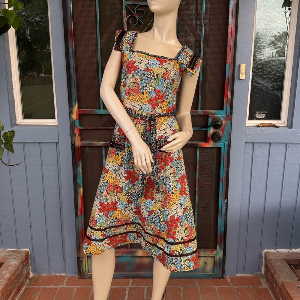 Vintage Floral 70s Dress